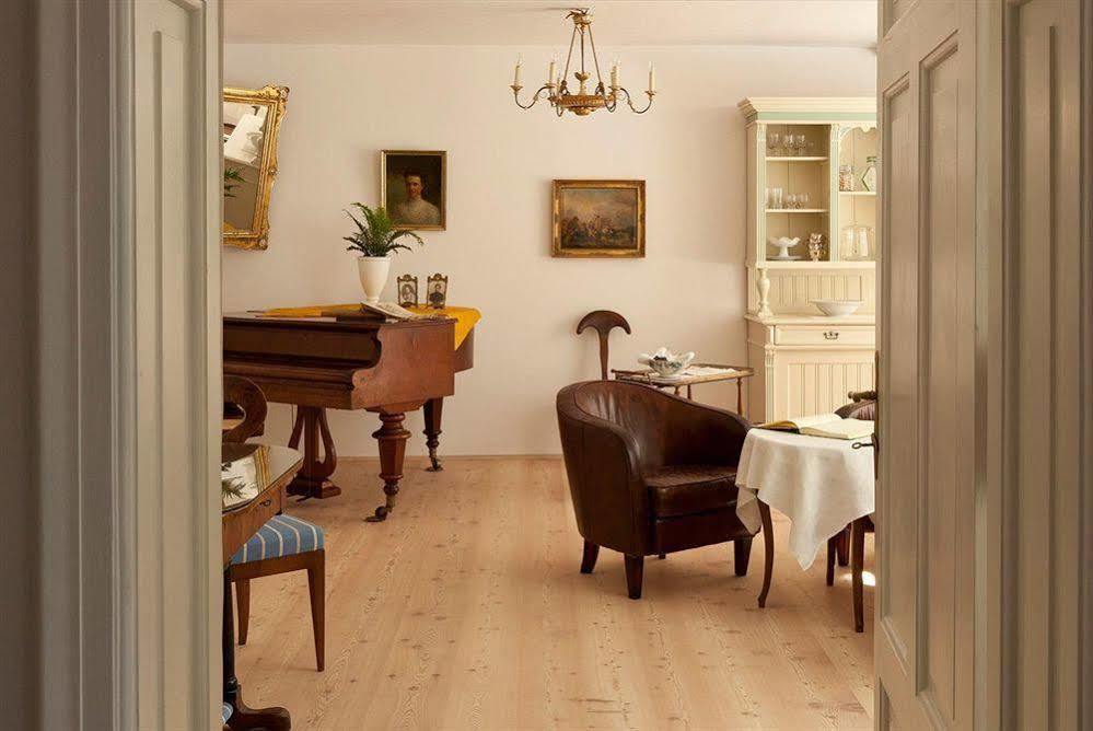 Ottmanngut Suite And Breakfast Merano Exterior photo
